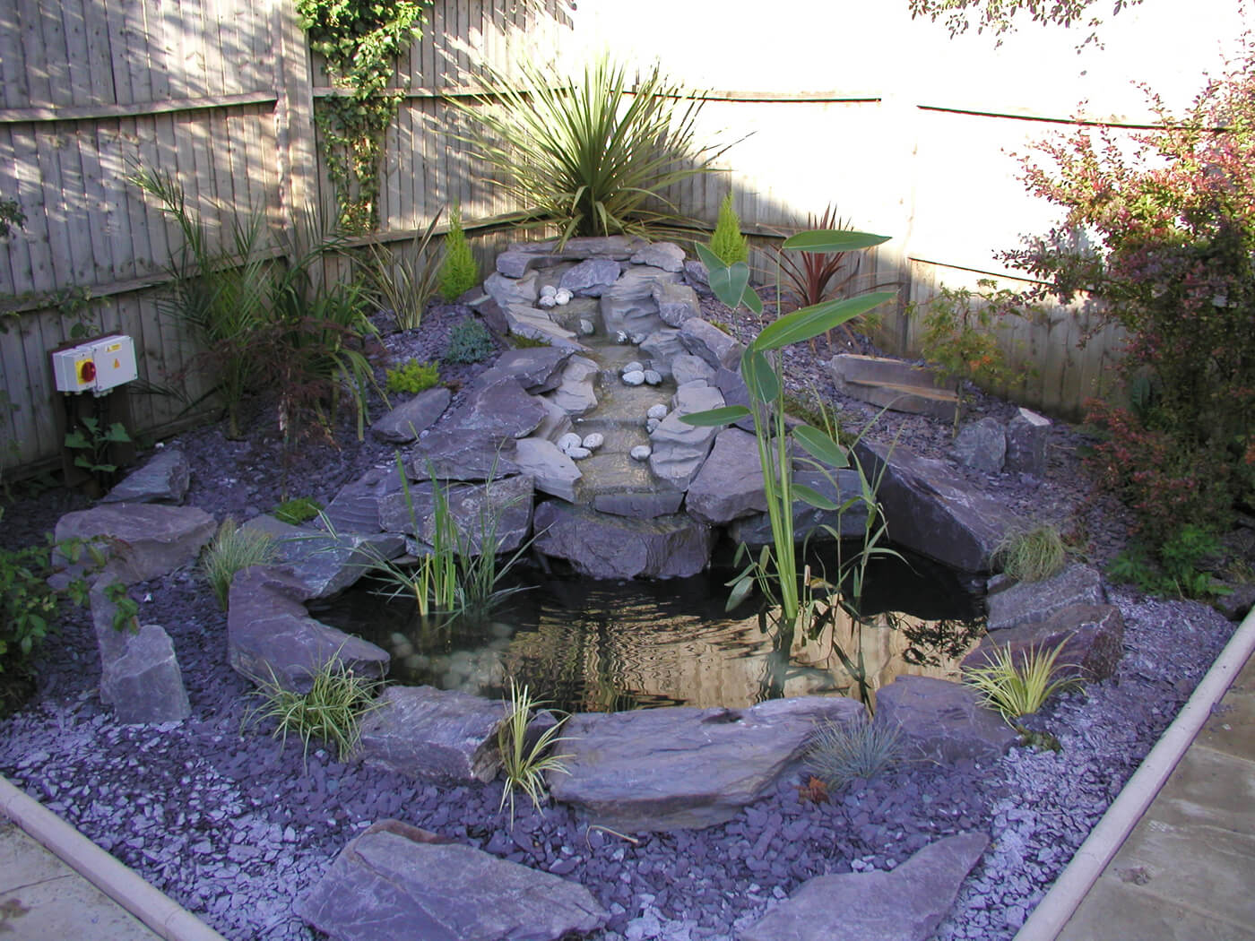 Case Studies Water Feature Guildford (2)